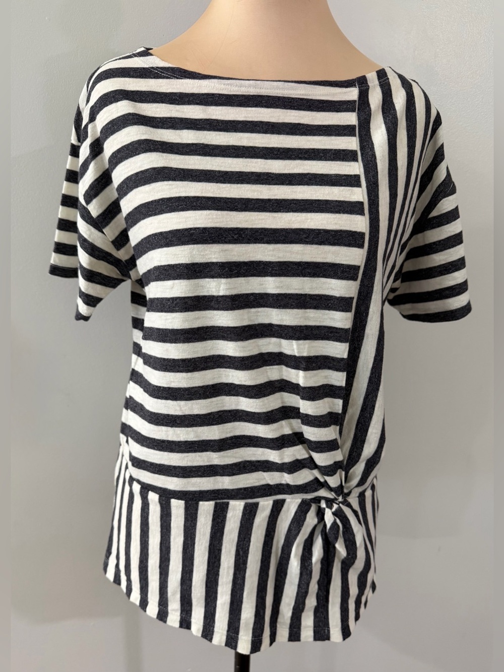 GAP Grey White Asymmetrical Striped Knot-Front Short Sleeve Women's T-Shirt Top